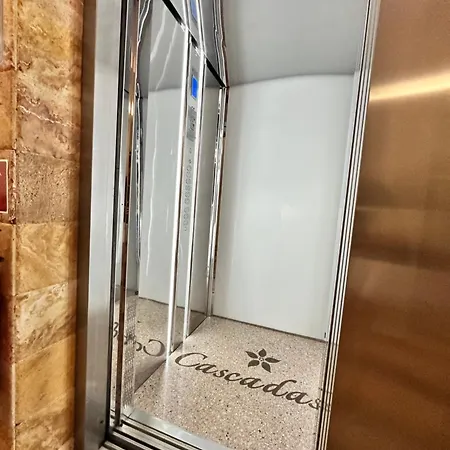 At Kaskadas A44 ساني بيتش