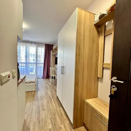 At Kaskadas A44 Apartman *